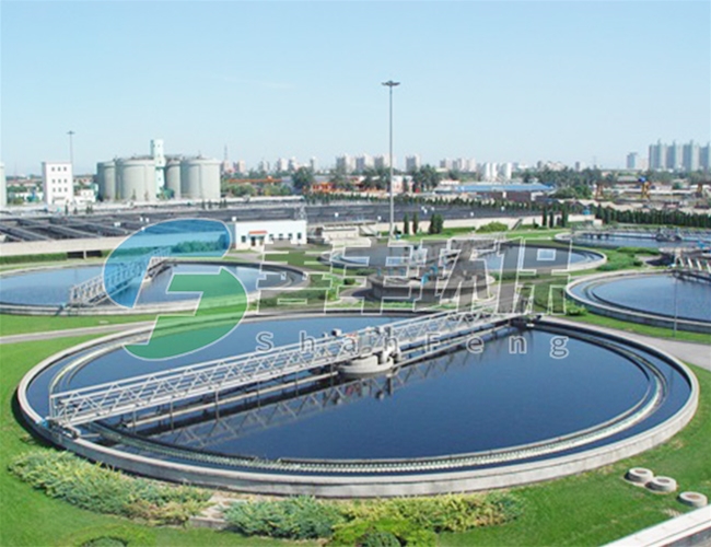 全橋式中心刮吸泥機